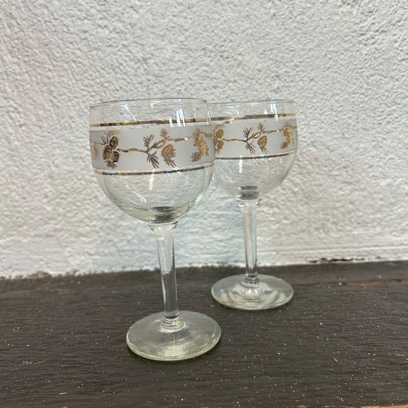 Pair of Vintage Libbey Glass 22K Gold Pinecone Wine Glasses - Picture 4 of 5